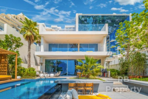 FIVE Palm Beach Villa - Three Floors, Private Pool, Jacuzzi
